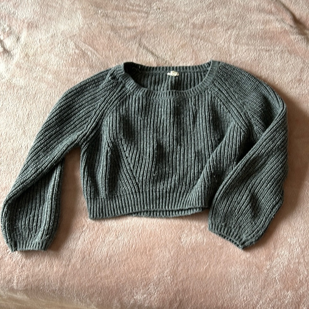 Knit sweater